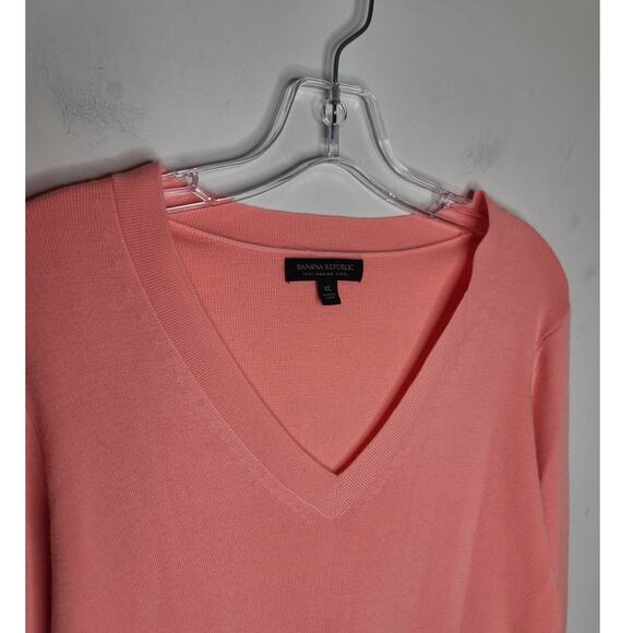 Banana Republic coral peach long sleeve merino wool v-neck sweater - XL - Picture 2 of 5